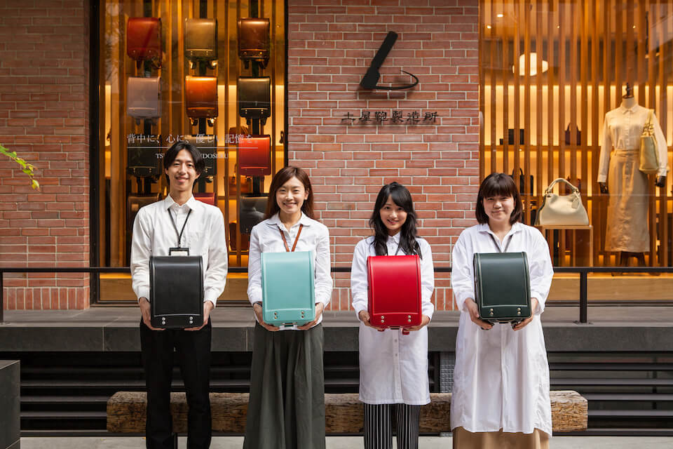 日本學生必備─土屋鞄製造所「知己書包」首次進軍海外市場 | MISOSTYLE 味噌瘋時尚| 為女性介紹日本最新流行情報的網路媒體