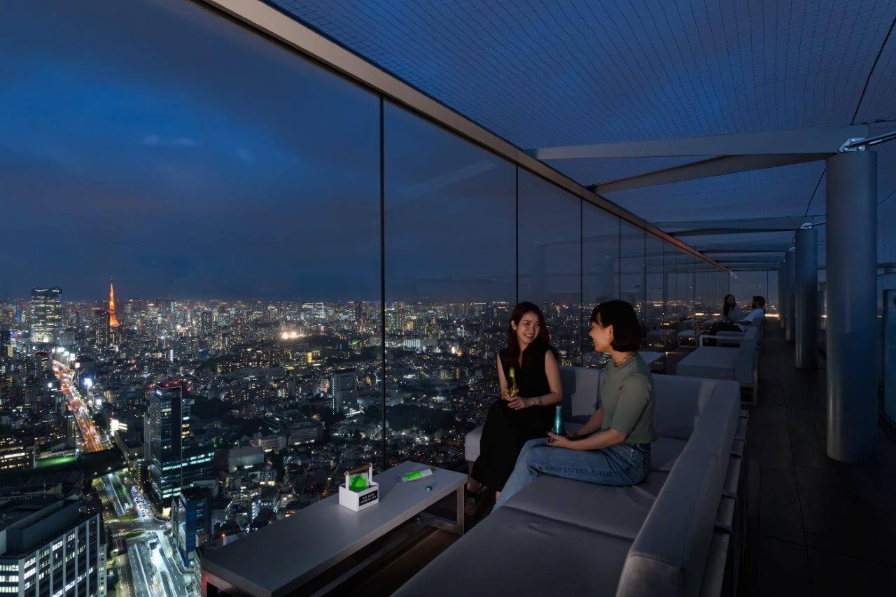 澀谷景點｜位在澀谷頂端的酒吧「THE ROOF SHIBUYA SKY」同時東京夜景＆美酒！ MISOSTYLE 味噌瘋時尚 為女性介紹